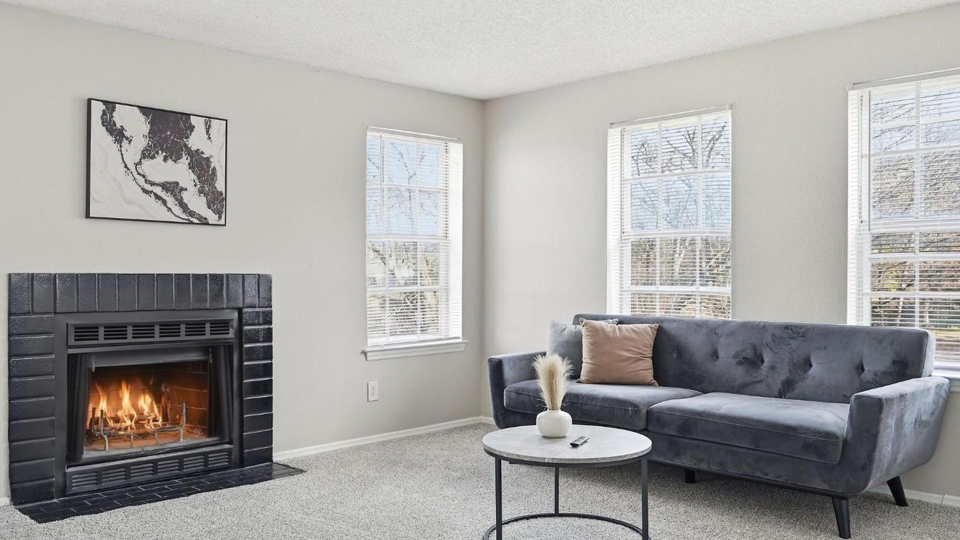 Comfortable Layout With Fireplace And Dining Area Nashville