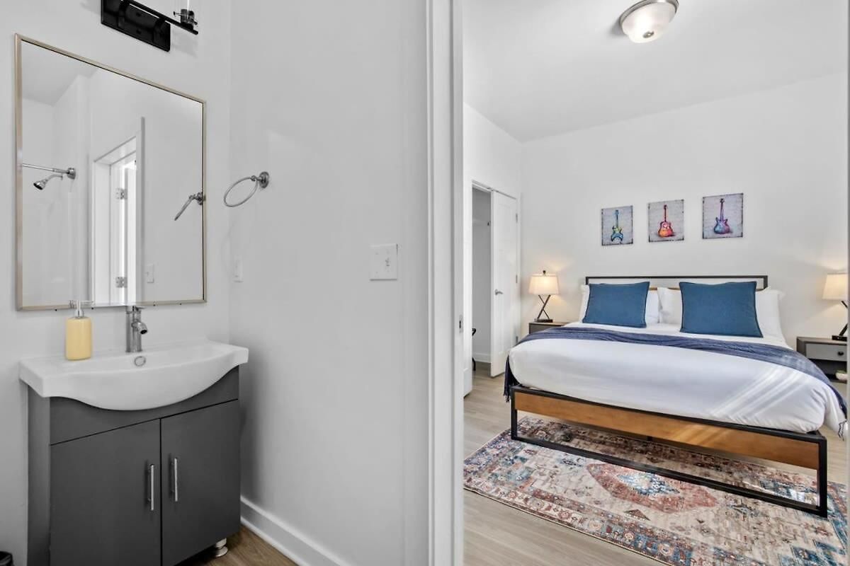 Apartment Two Cozysuites Music Row In Nashville