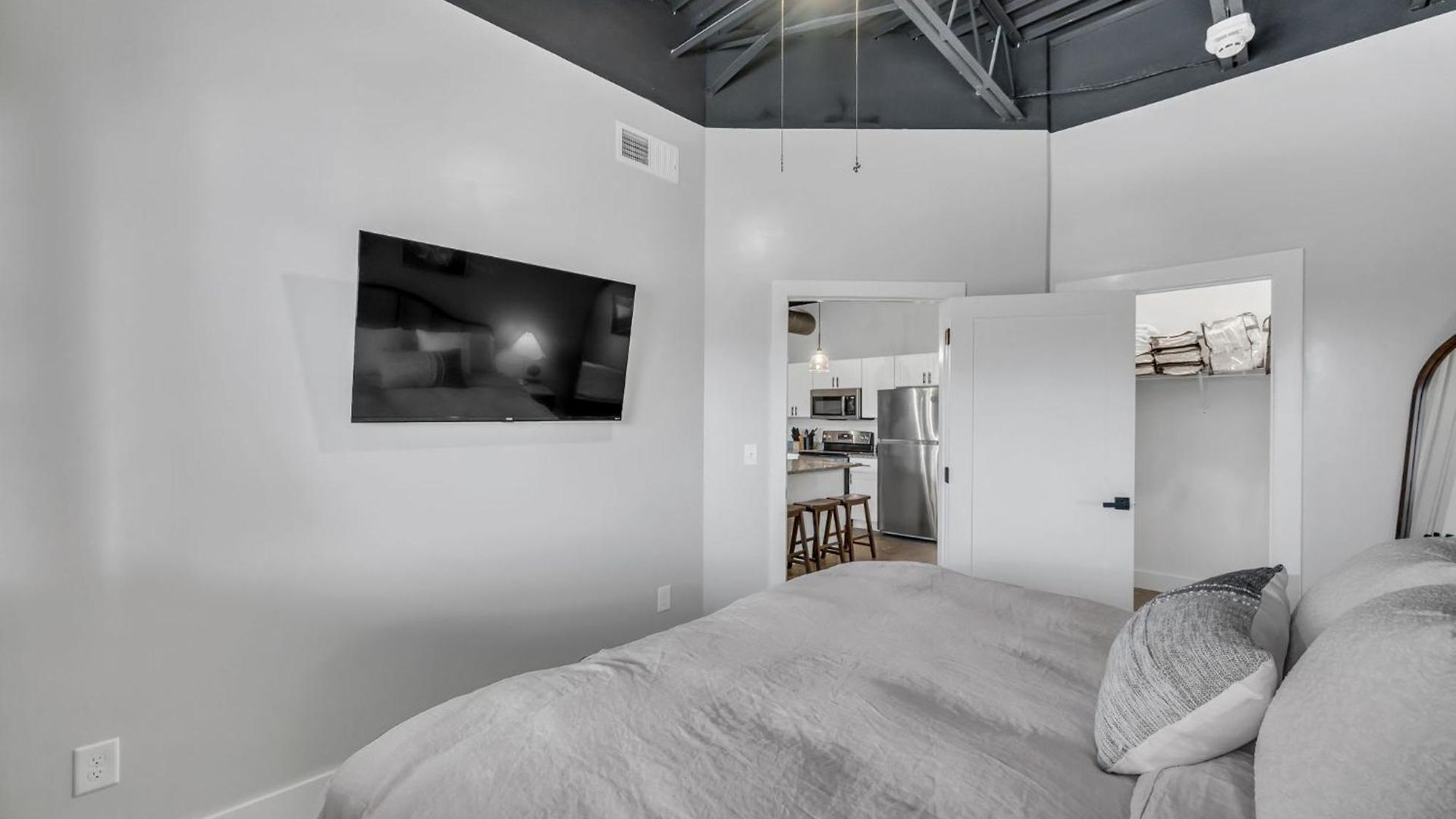 1br - King Bed - 10mins To Broadway *