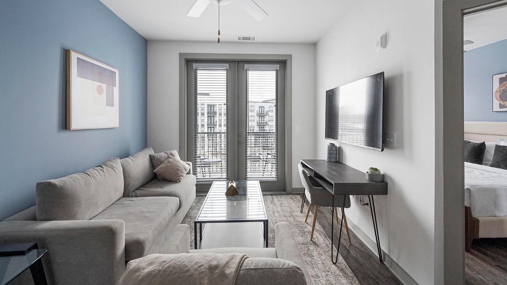 Landing Incredible 1bd Pool Clubhouse *