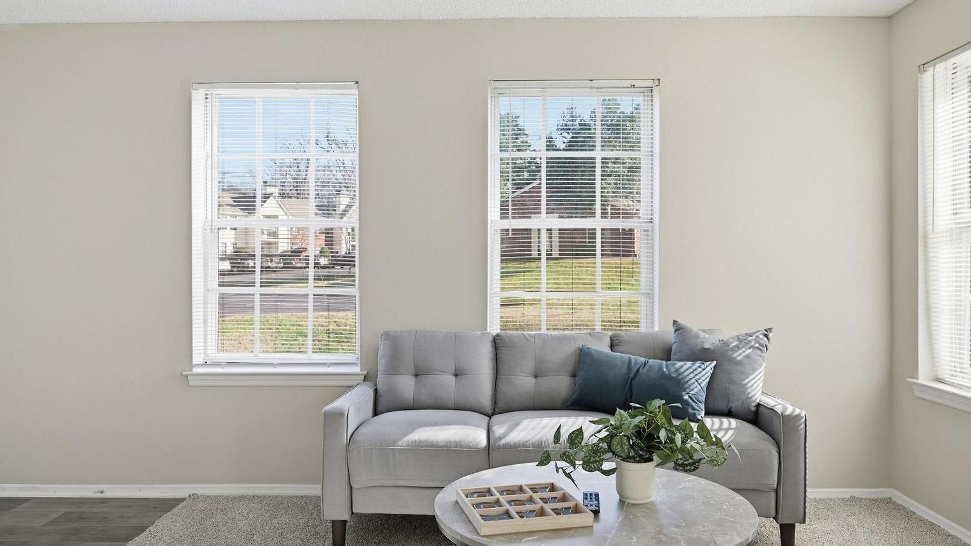 Apartment Comfortable Retreat With In-unit Washerdryer *