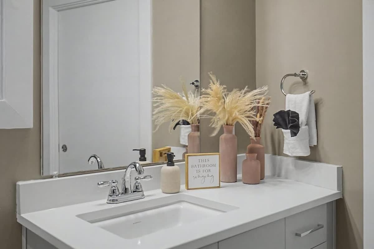 2br In Walkable Area & 5 Mins To Broadway Apartment Nashville