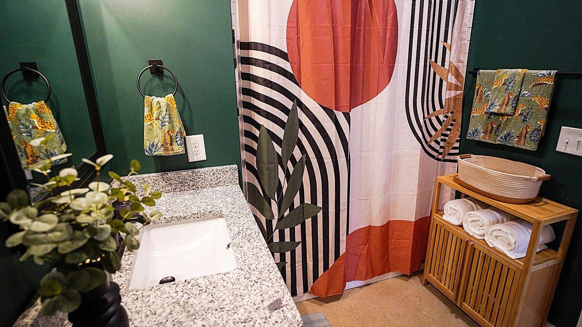Modern 1br Just Minutes To Downtown Apartment *