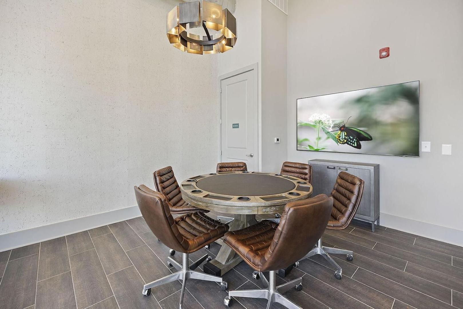 Landing Incredible 1bd Pool Clubhouse Apartment Nashville