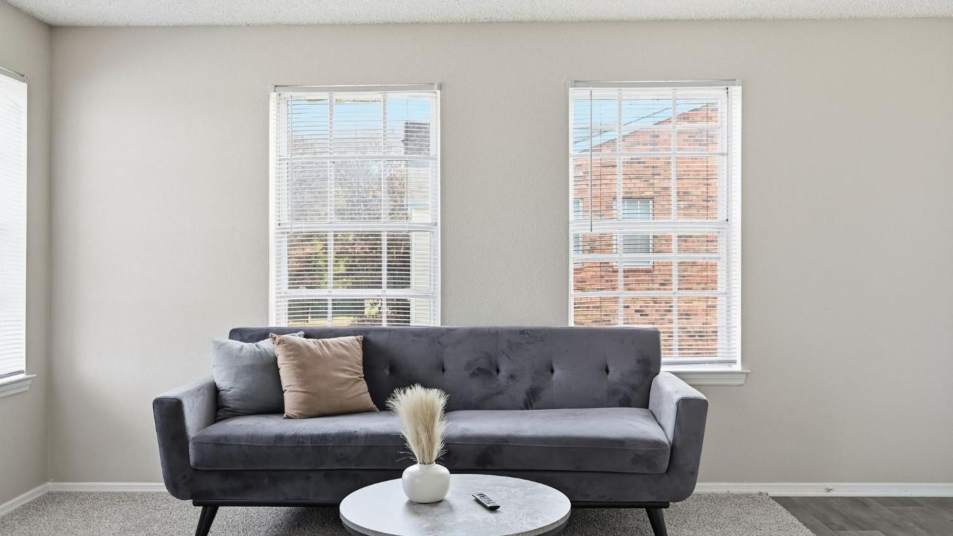 Comfortable Layout With Fireplace And Dining Area Apartment