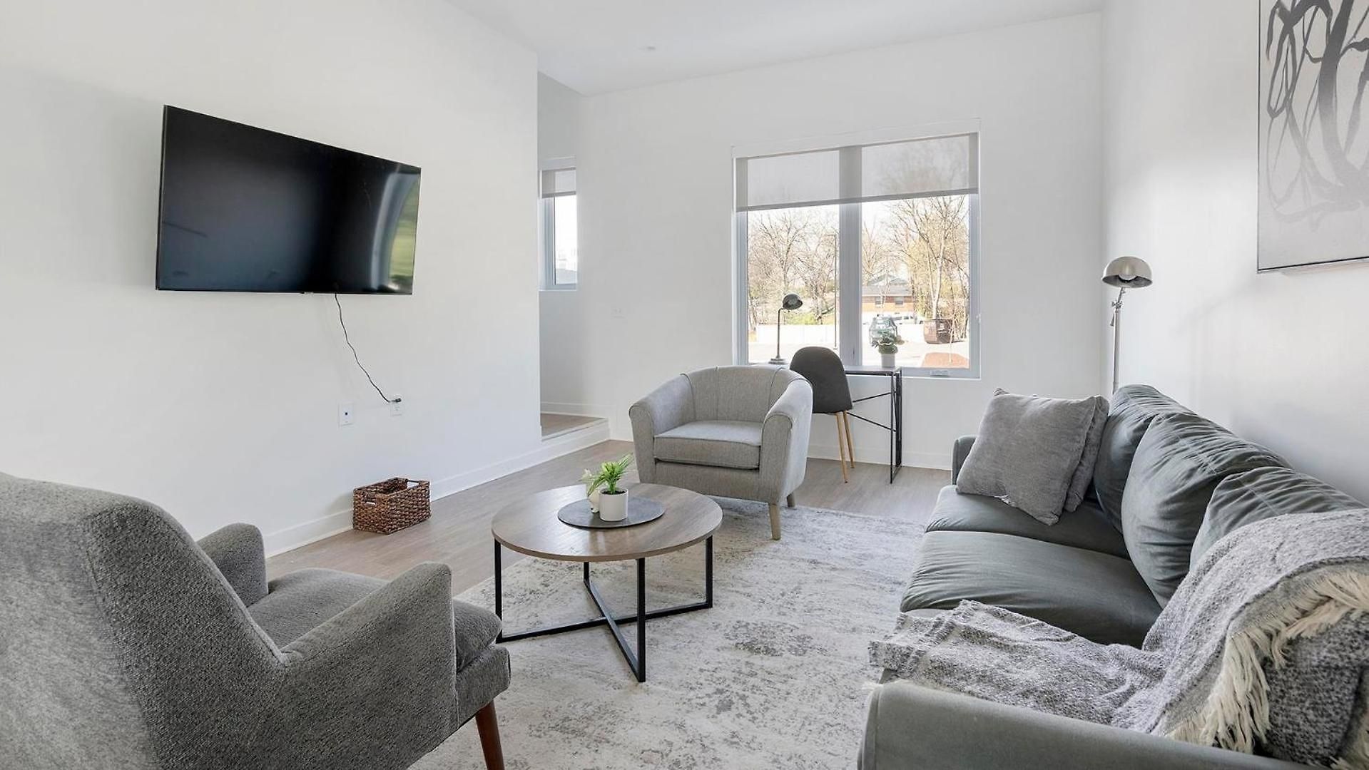 Landing - Flats At Donelson Apartment
