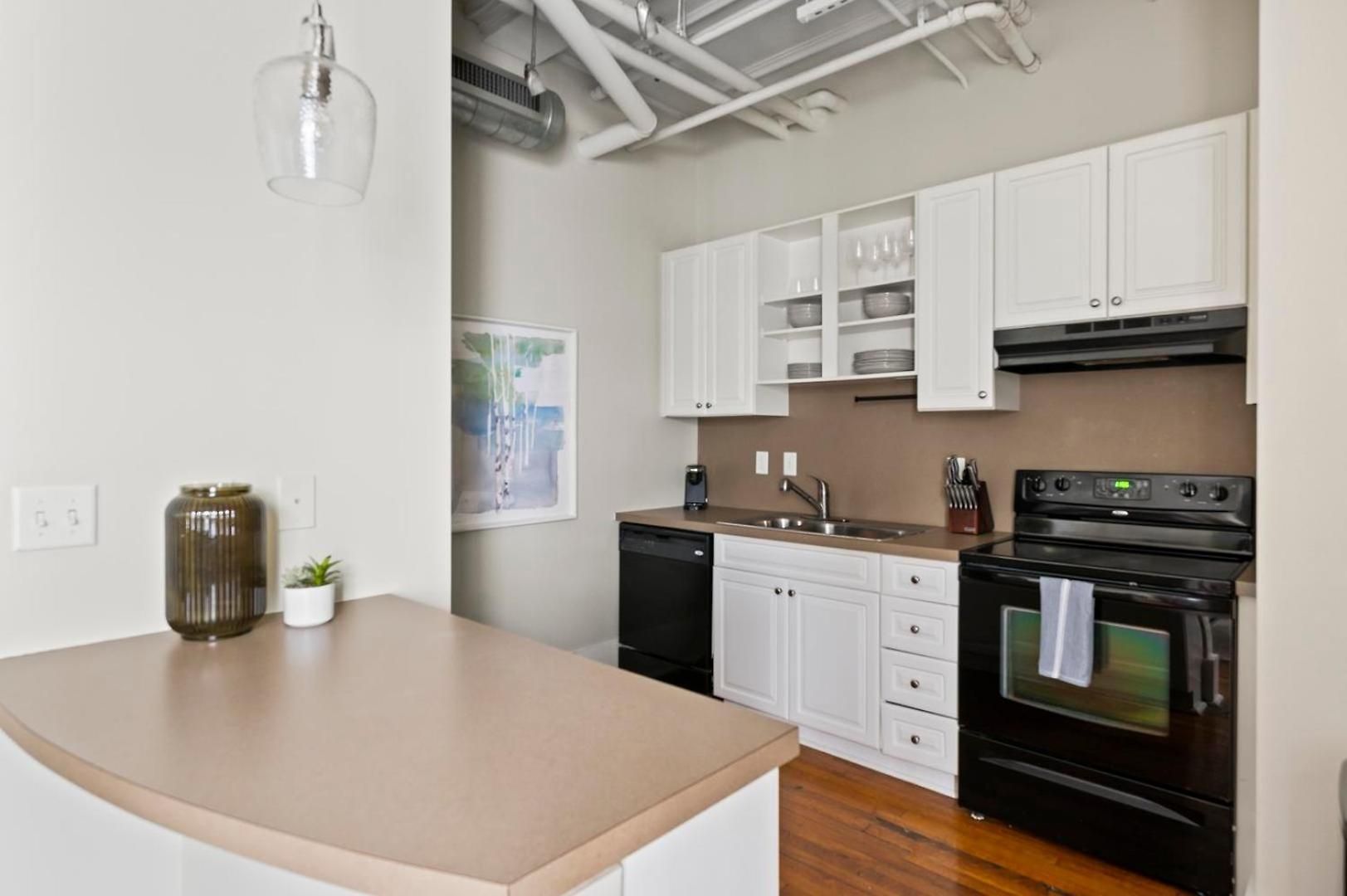 Apartment Landing Modern 2bd Gym Nashville