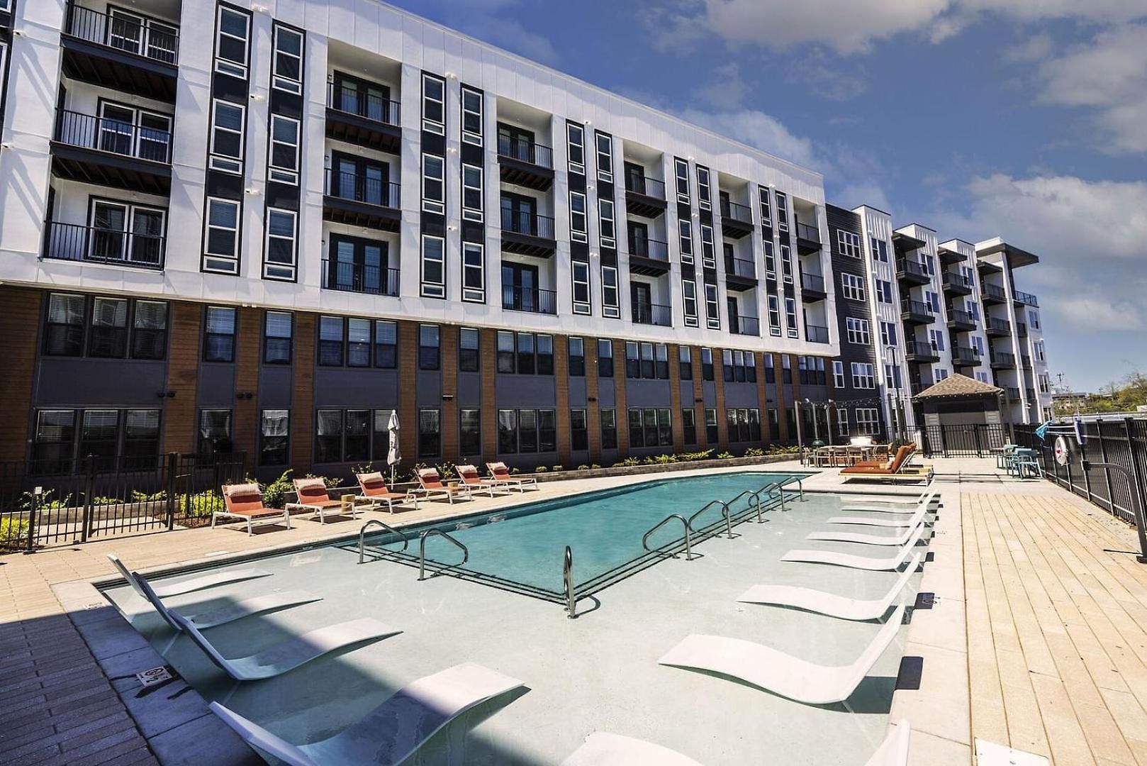 Landing Incredible 1bd Pool Clubhouse Apartment Nashville