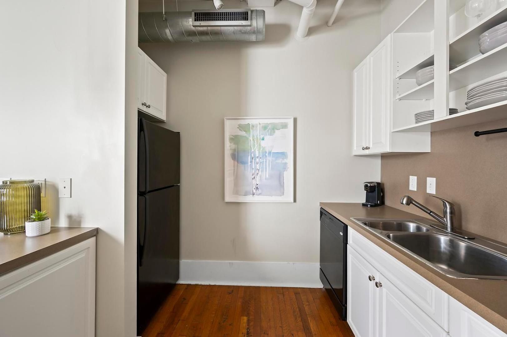 Landing Modern 2bd Gym Nashville
