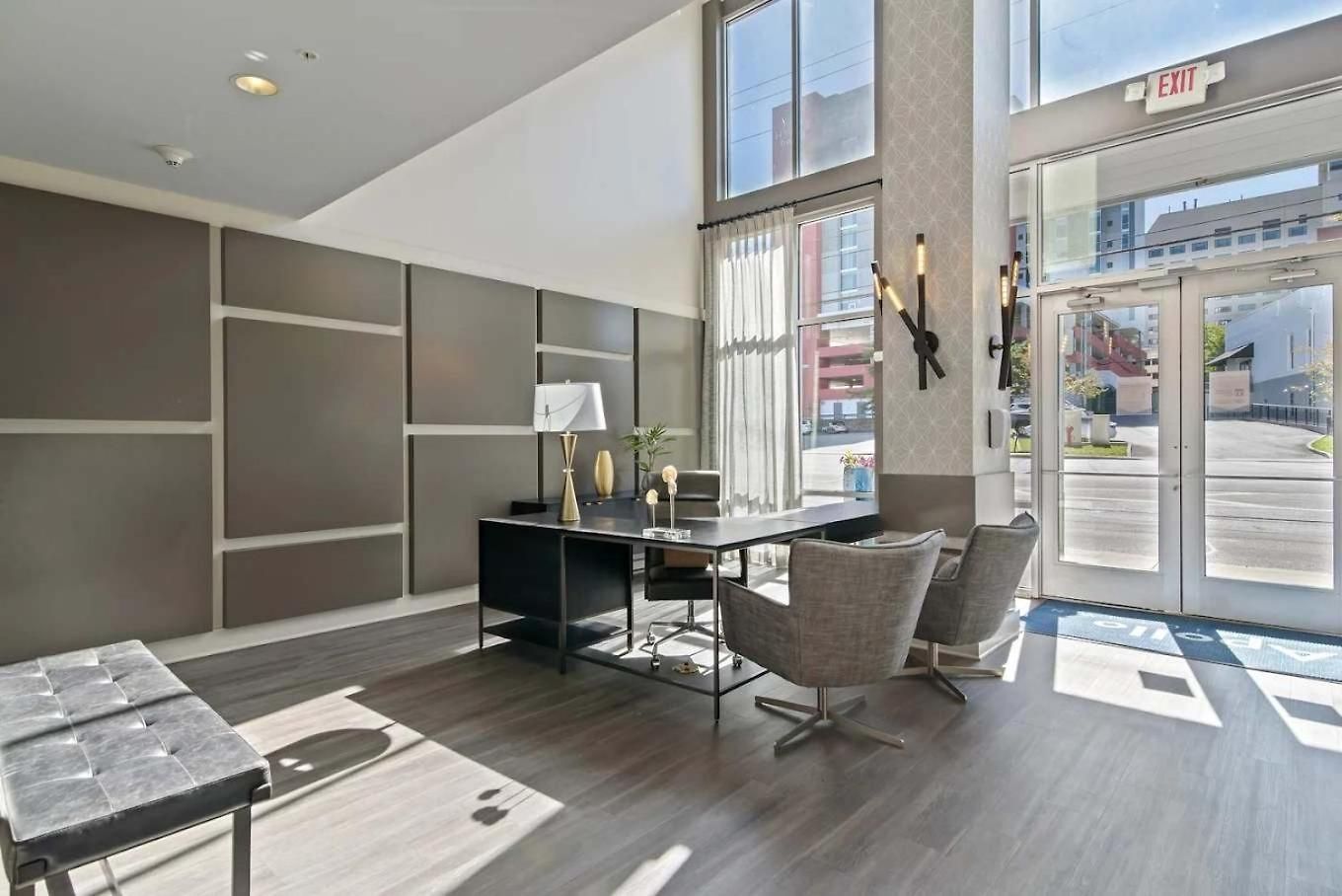 Apartment Boulevard Midtown 1br Pool Gym Parking 07 Nashville