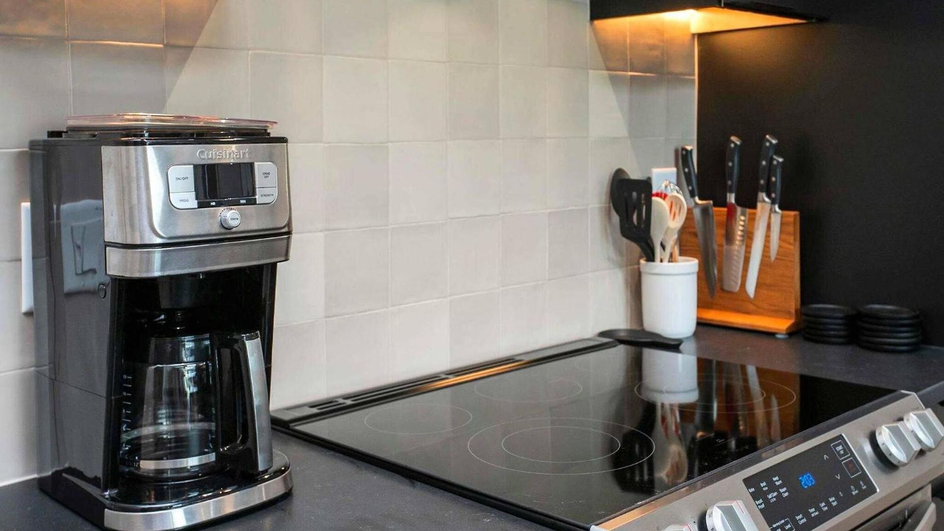 2 Bedroom + Loft Condo, Coffee Shop In Building Apartment