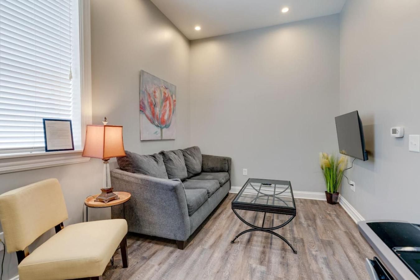 Updated 1br In East Nash-historic Church Building