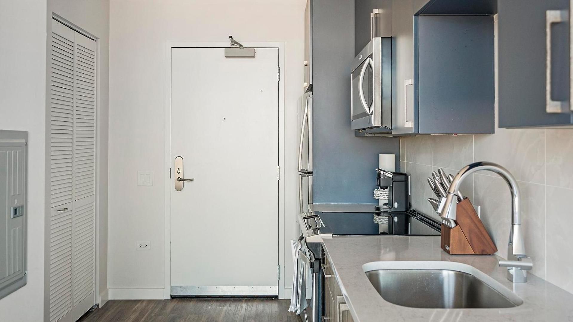 Apartment Landing Amazing 2Bd Pool Rooftop Lounge *