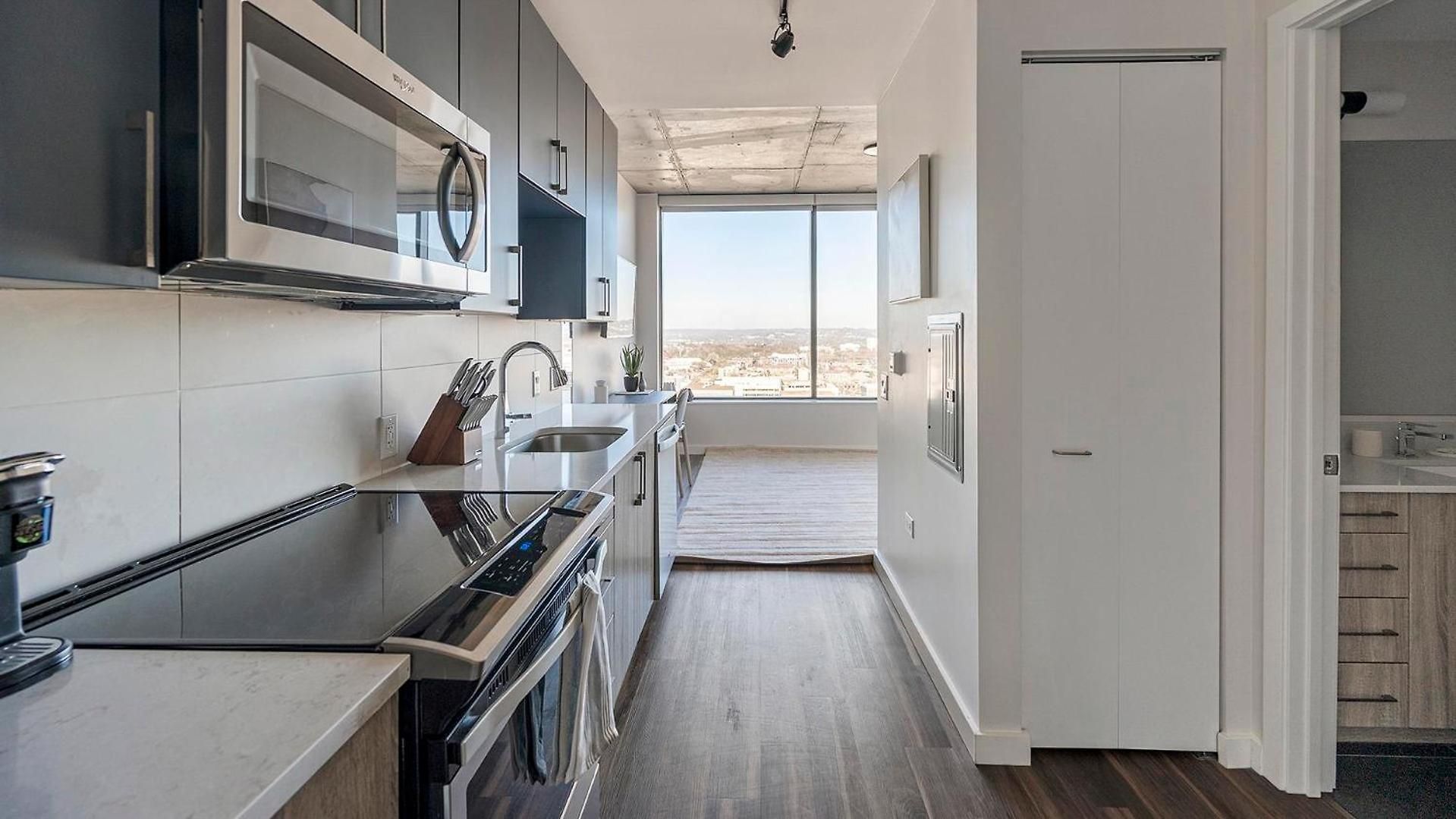 Landing Amazing 2Bd Pool Rooftop Lounge *