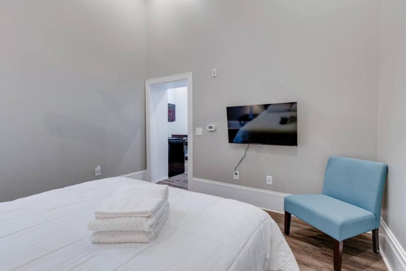Apartment Updated 1br In East Nash-historic Church Building *