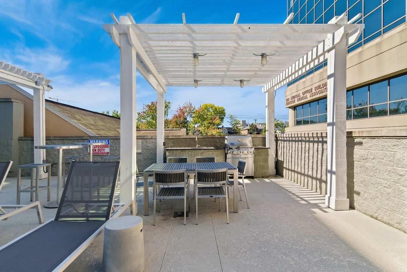 Boulevard Midtown 1br Pool Gym Parking 06 Apartment Nashville