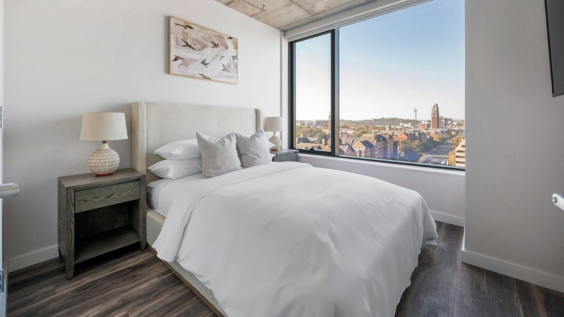 Landing Amazing 2Bd Pool Rooftop Lounge Apartment *