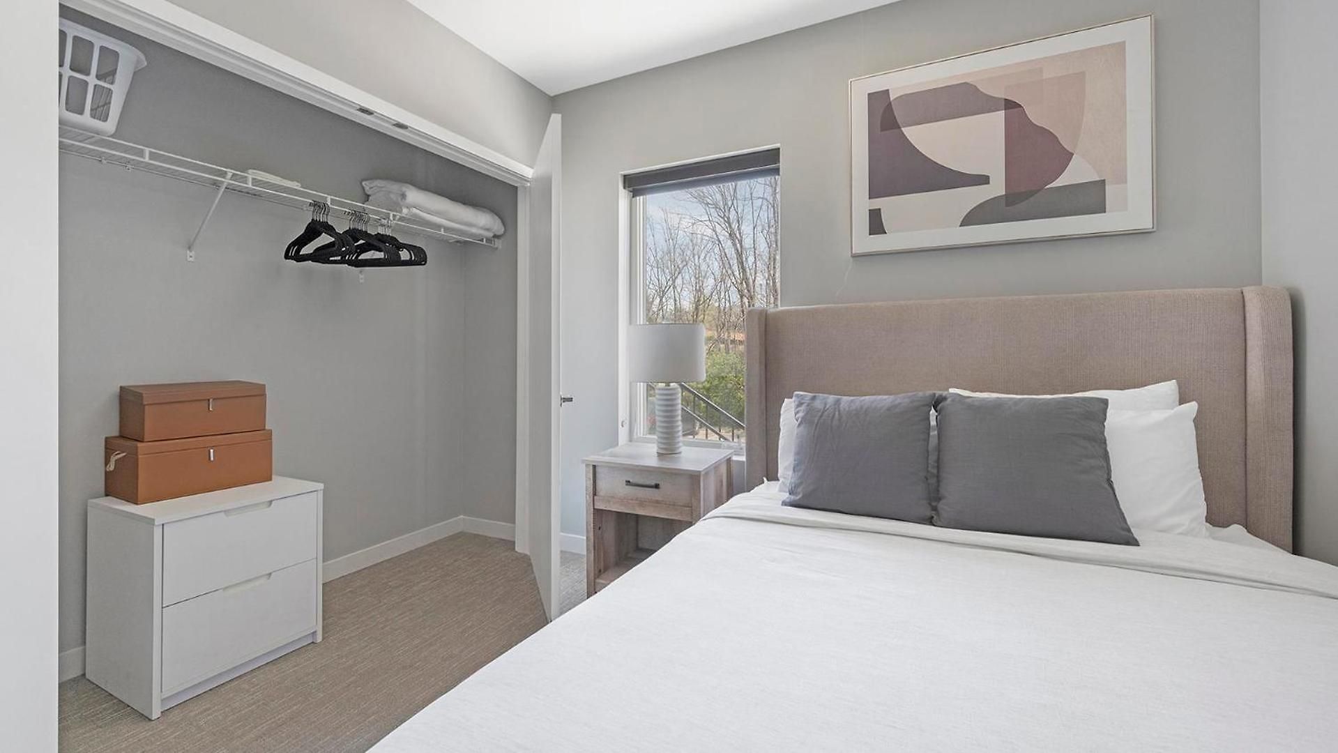 Landing Stylish Clubhouse Pool Apartment Nashville
