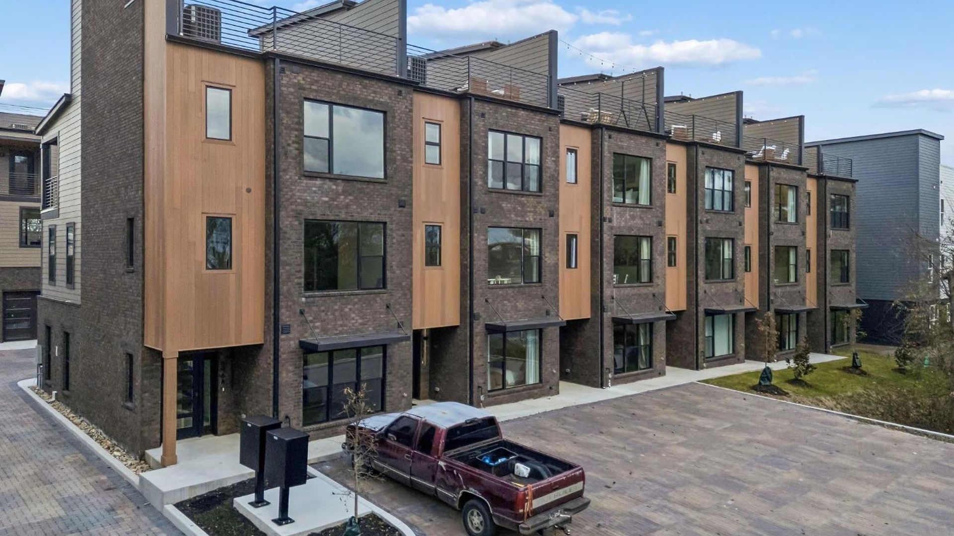 3br Townhome Rooftop Views Hot Tub & Fireplace Nashville