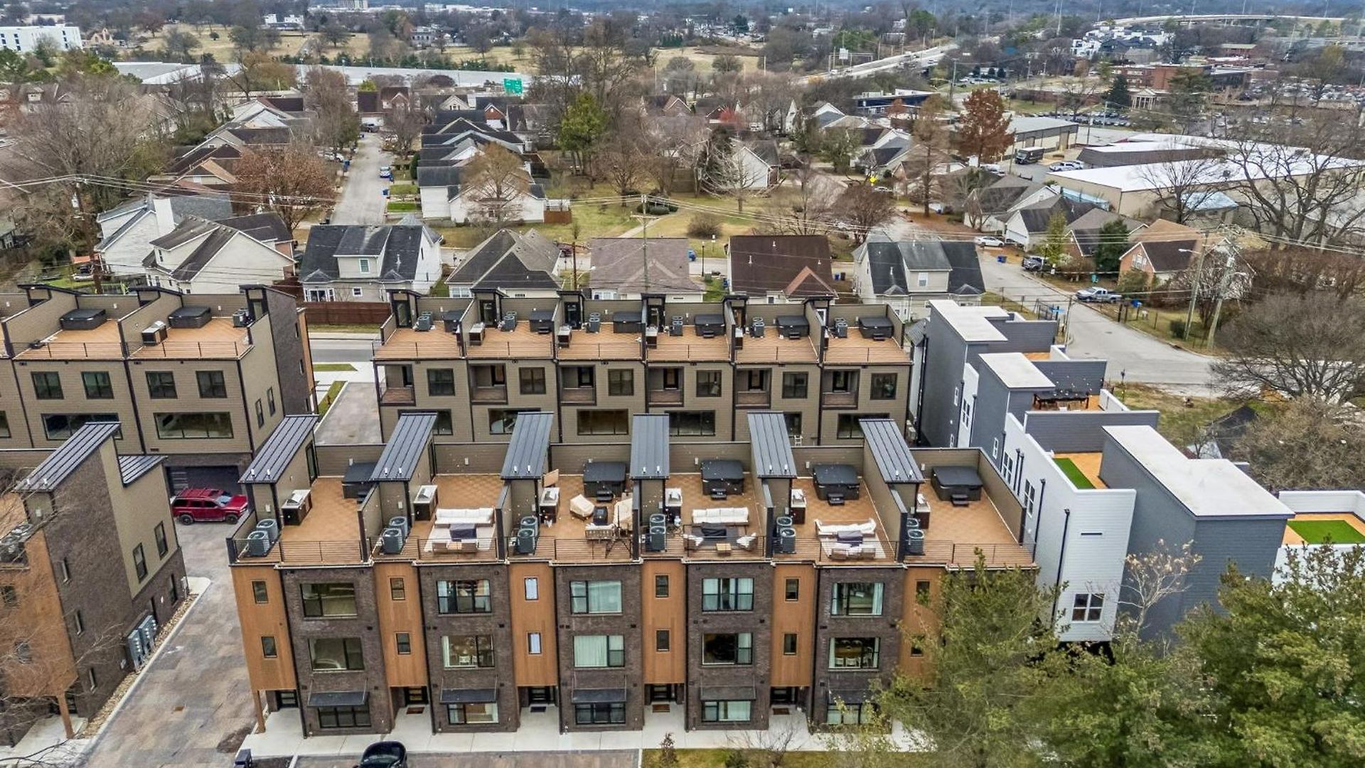 Apartment Modern Multi-level Retreat With Rooftop Hot Tub *