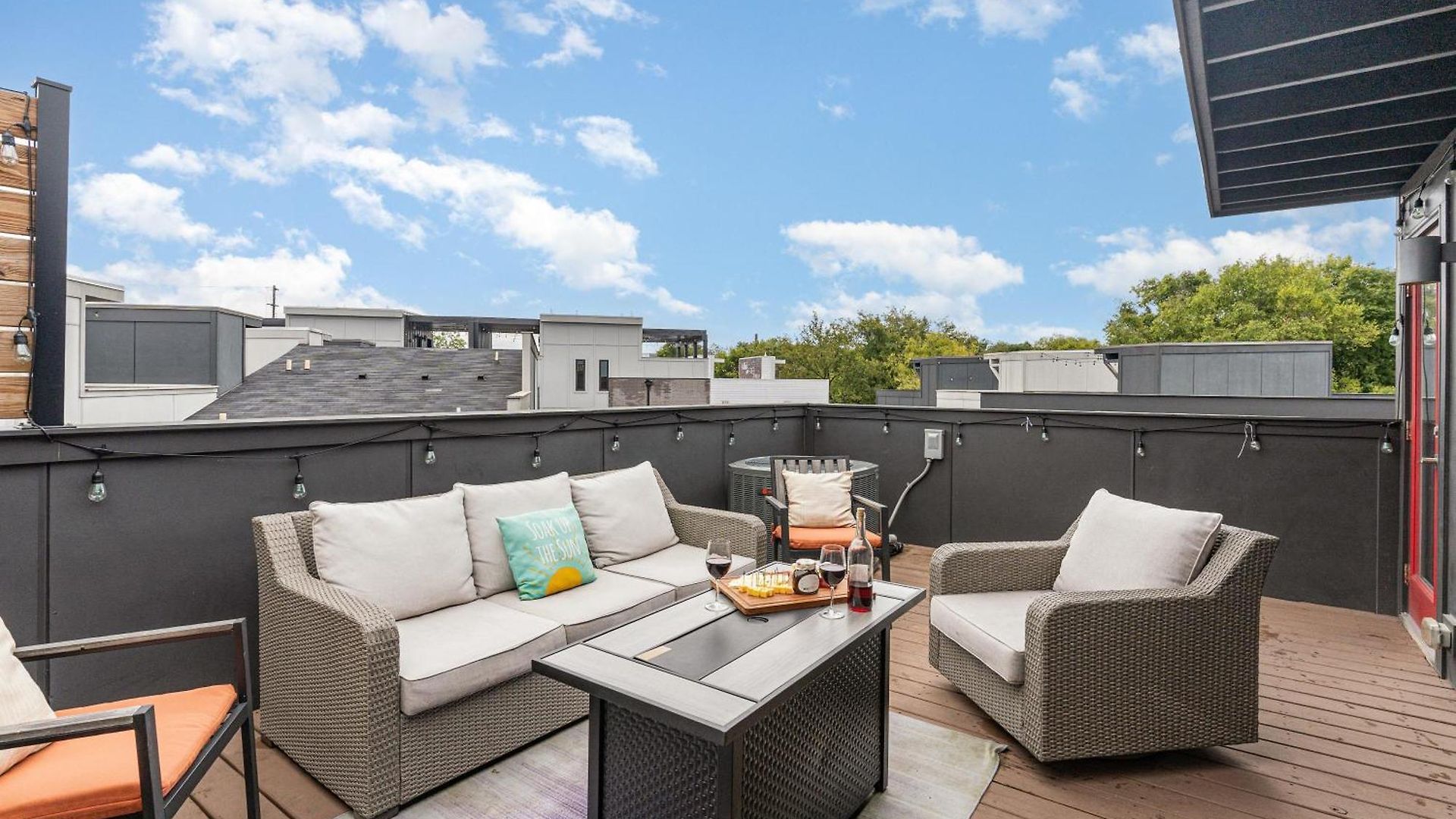 Cypress - Private Rooftop Patio - Mins To Broadway Holiday home *
