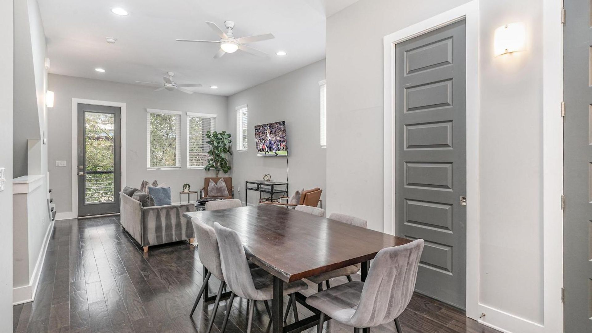Holiday home Cypress - Private Rooftop Patio - Mins To Broadway *