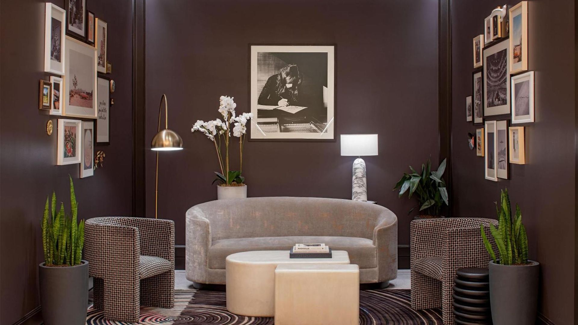 Tempo By Hilton Downtown 3*