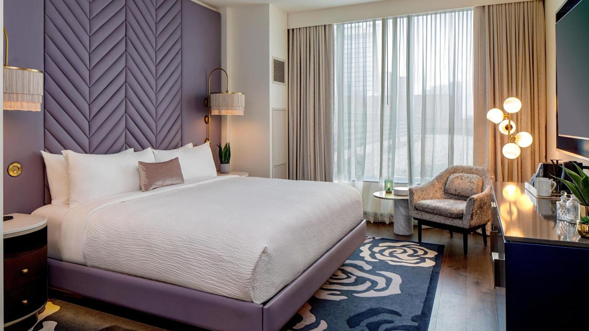 Hotel Tempo By Hilton Downtown