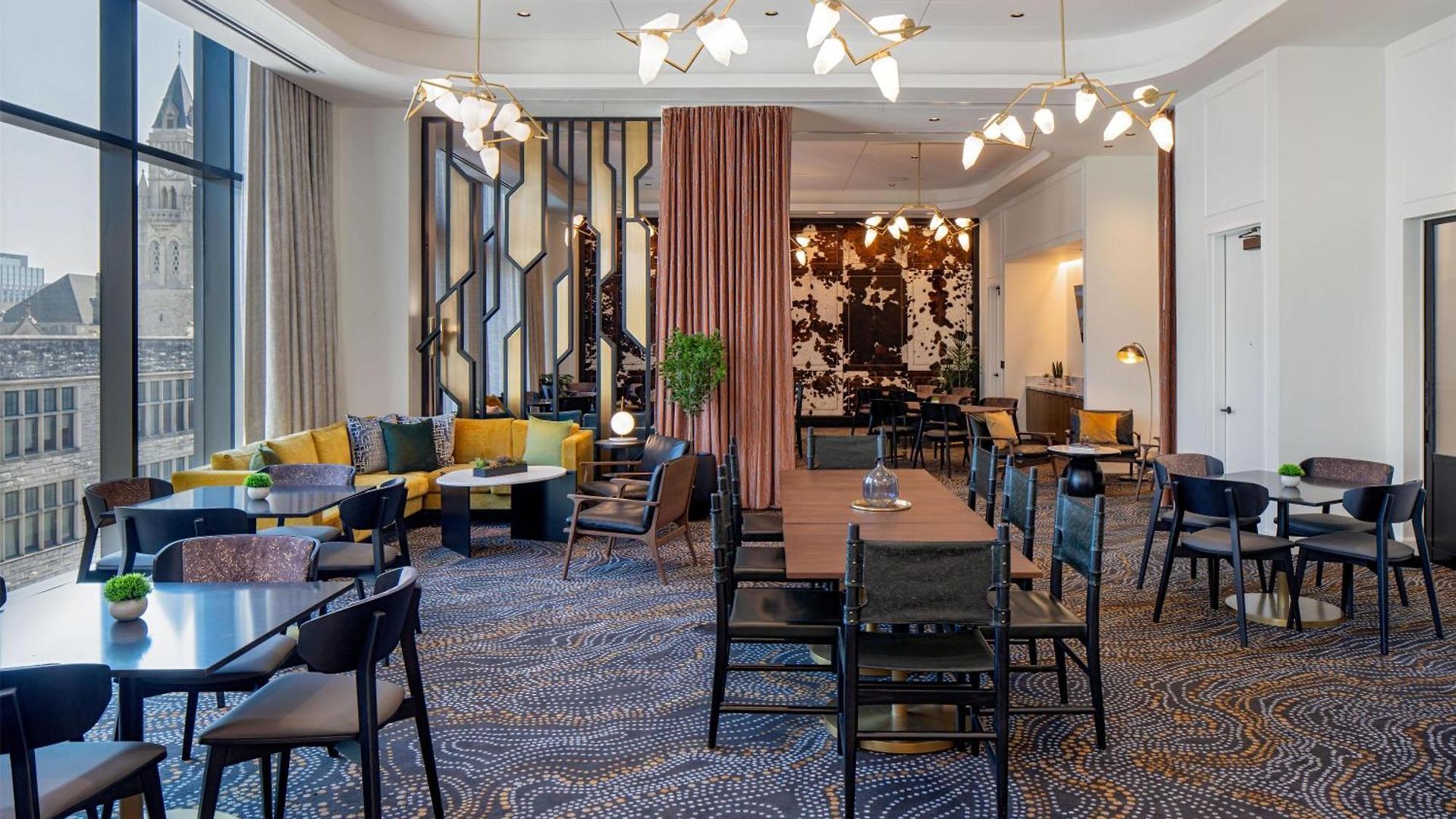 Hotel Tempo By Hilton Downtown Nashville