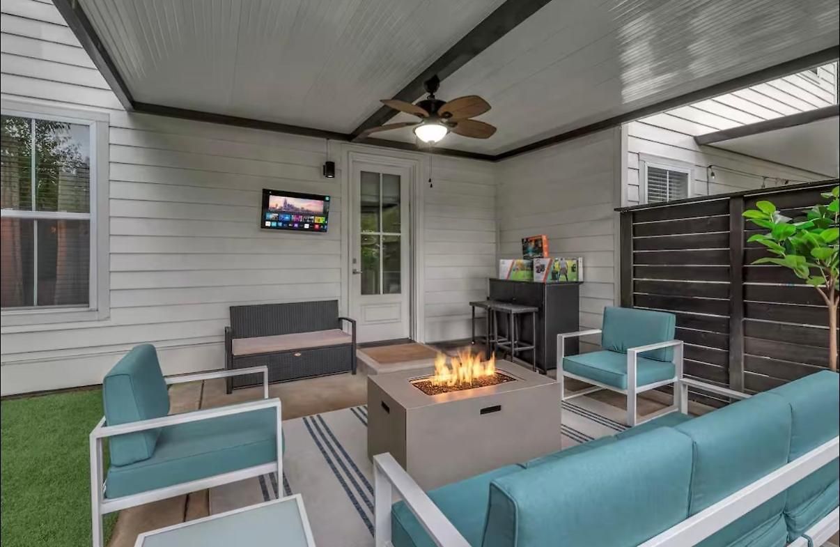Rooftop, Large Backyard, Fire Pit, Near Downtown Holiday home