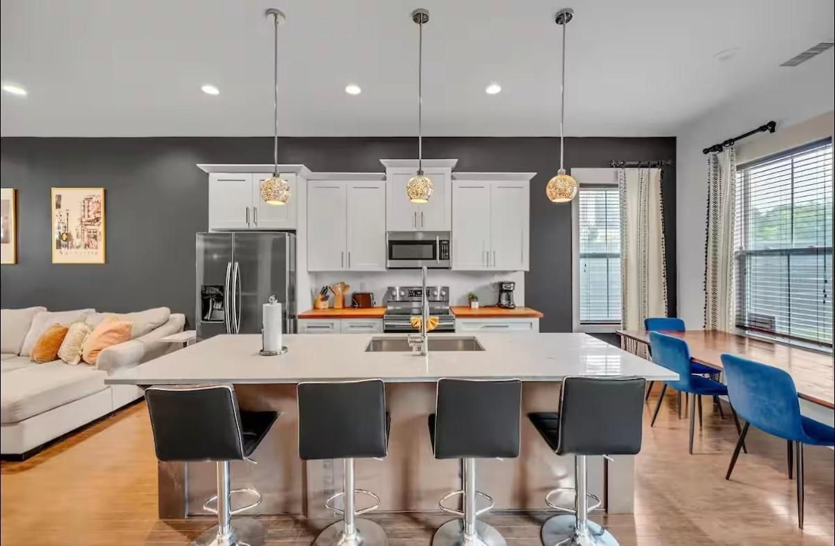 Holiday home Rooftop, Large Backyard, Fire Pit, Near Downtown Nashville