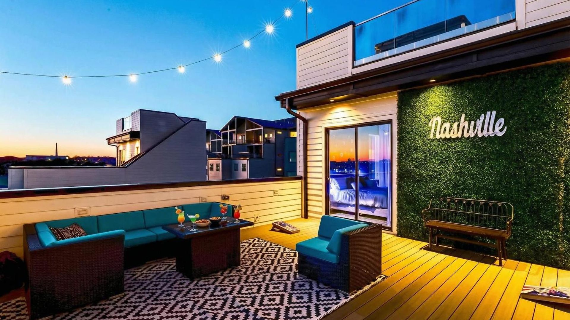 Holiday home New We Roll Rooftop - Hot Tub With Views - 13 Beds Nashville