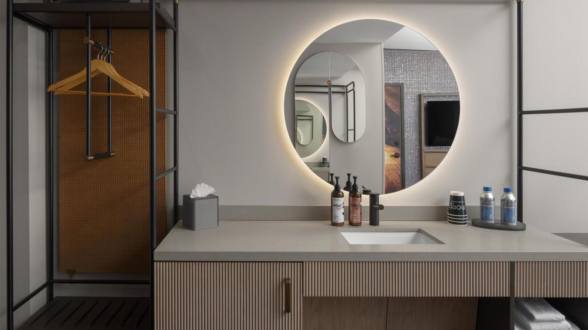 Motto By Hilton Downtown Hotel 4*