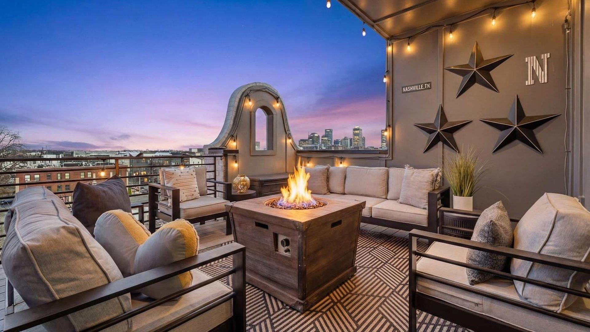 Holiday home Close To Dt Speakeasy Poker Views *