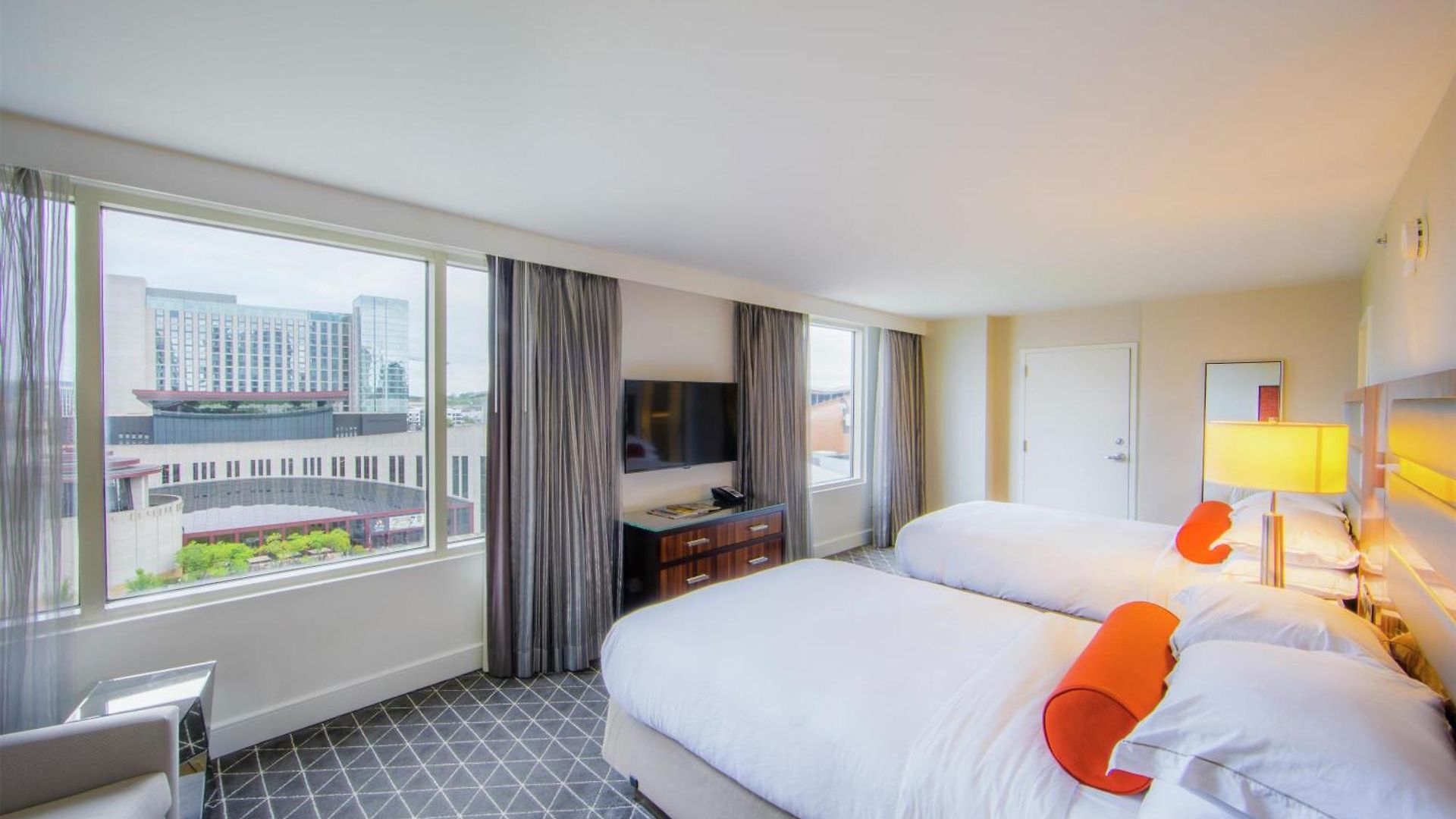 Hilton Downtown 4*