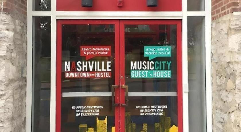 Downtown - Adults Only Hostel *