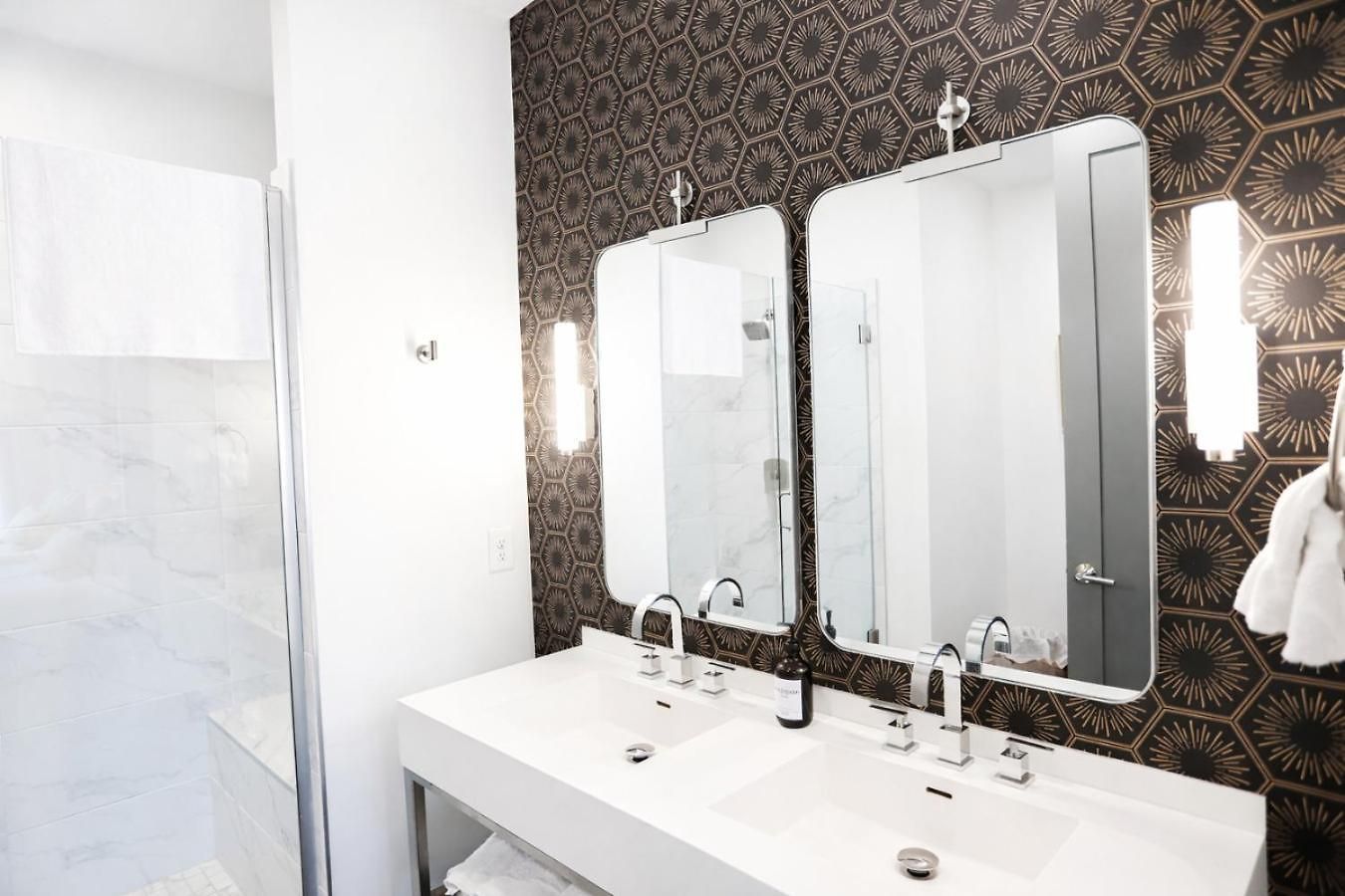 Apartment The Muse - Modern 2br With Private Balcony And Rooftop Access Nashville