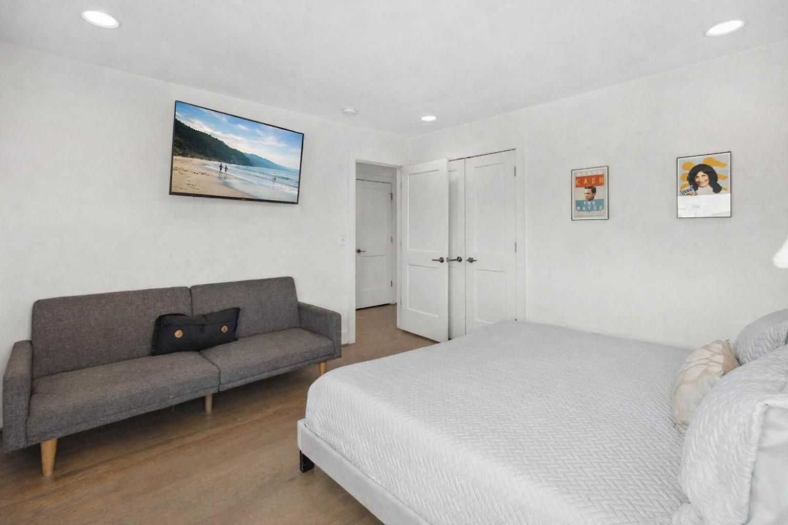 Gorgeous Home-2 Miles To Lower Broadway Holiday home *
