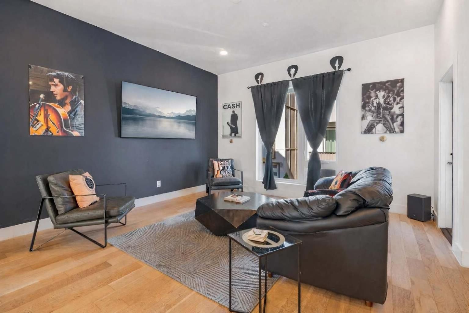 Charming Gulch Retreat - Skyline Perfection