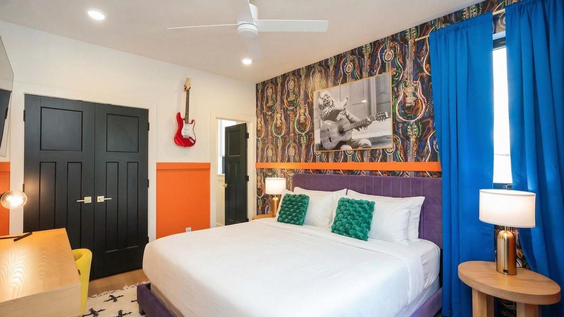 Holiday home Giddy Up Rooftop Hot Tub, 4 King Suites, Near Dt Nashville