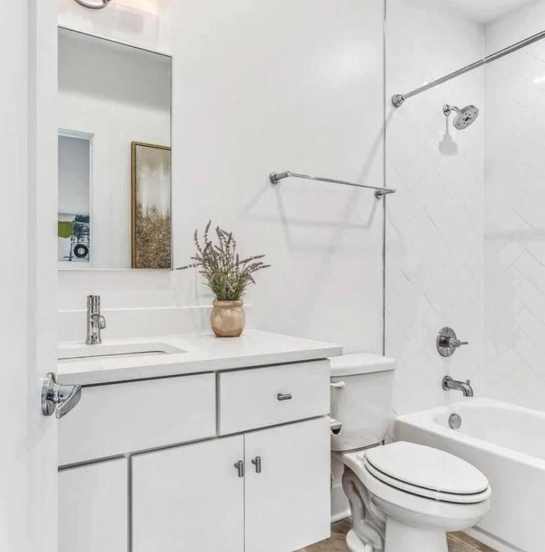 Holiday home Scovel Row Retreat-rooftop Views Near Broadway *