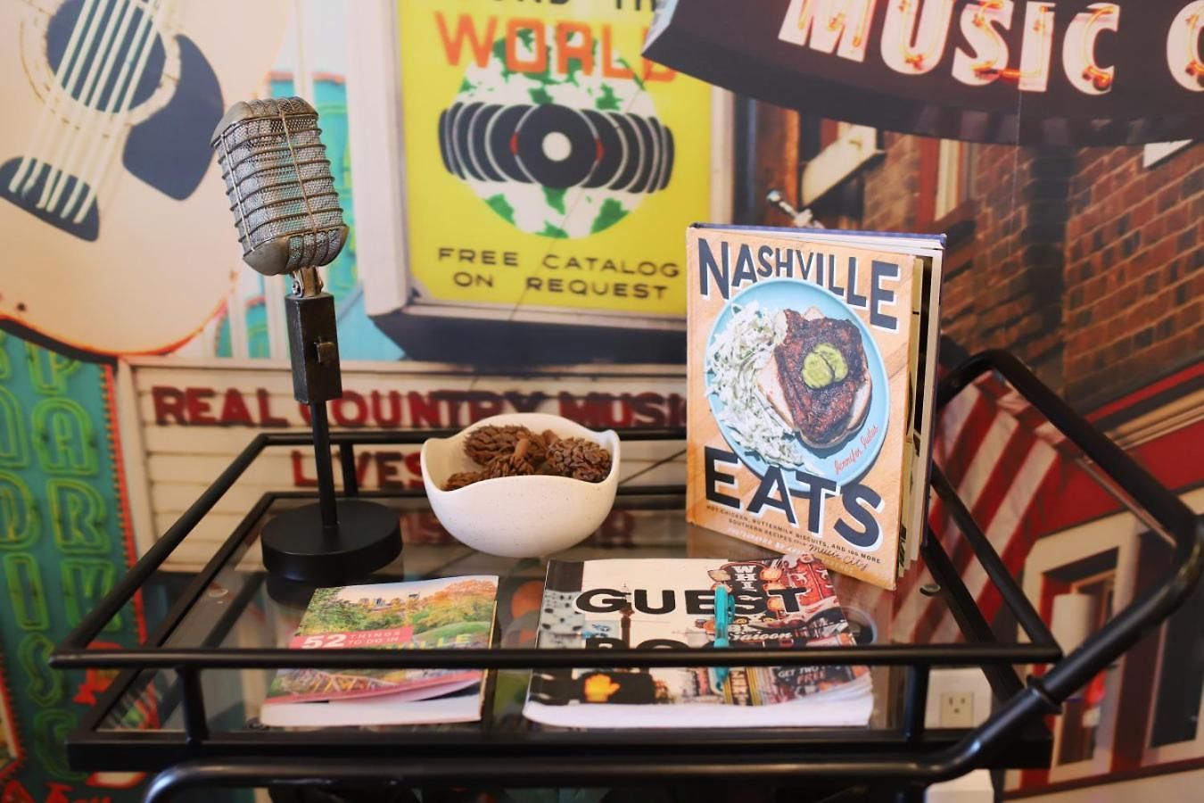 The Muse - Modern 2br With Private Balcony And Rooftop Access * Nashville