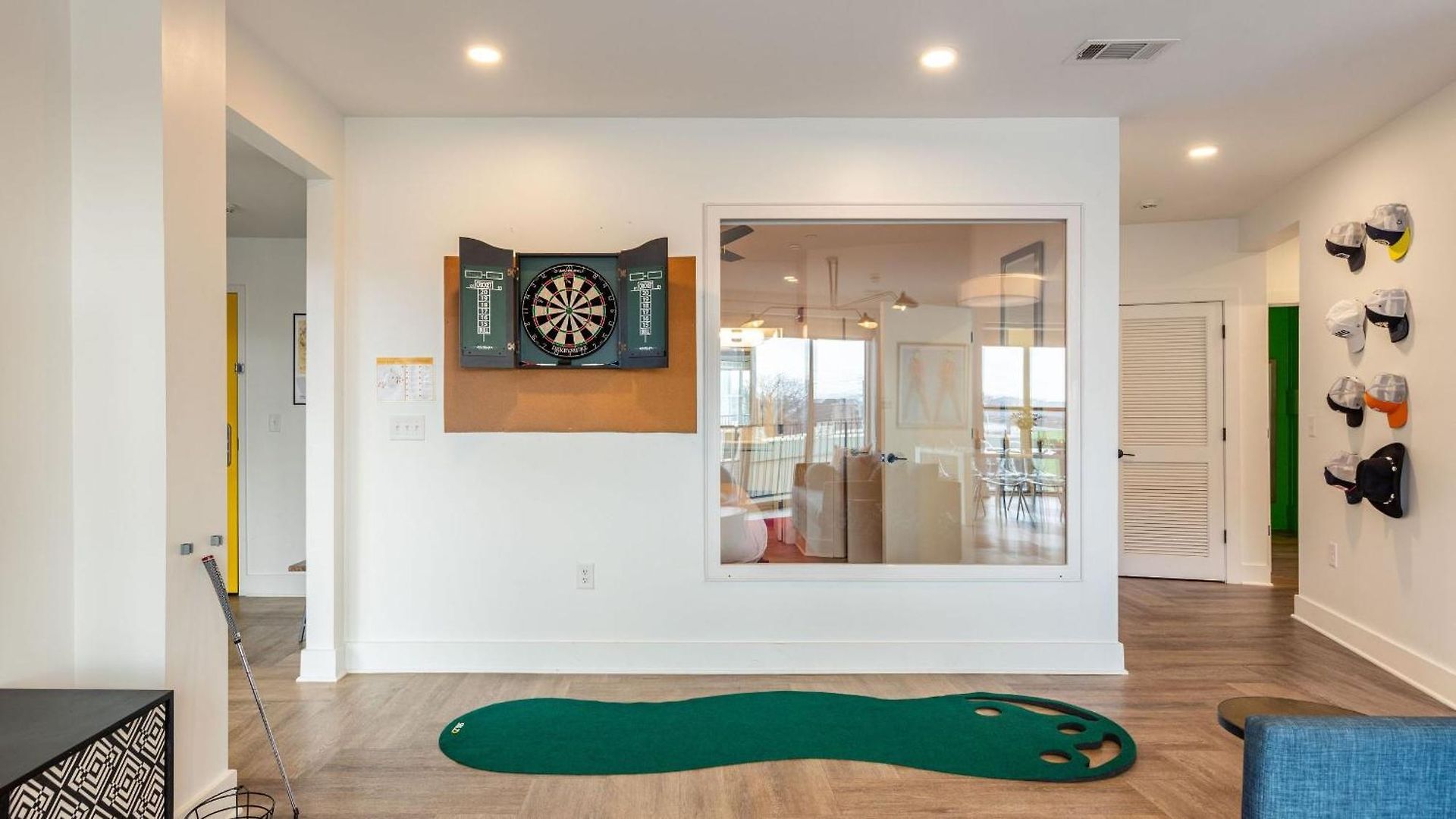 The Double Shot: Dual-suite Bachelor Retreat By Avantstay *