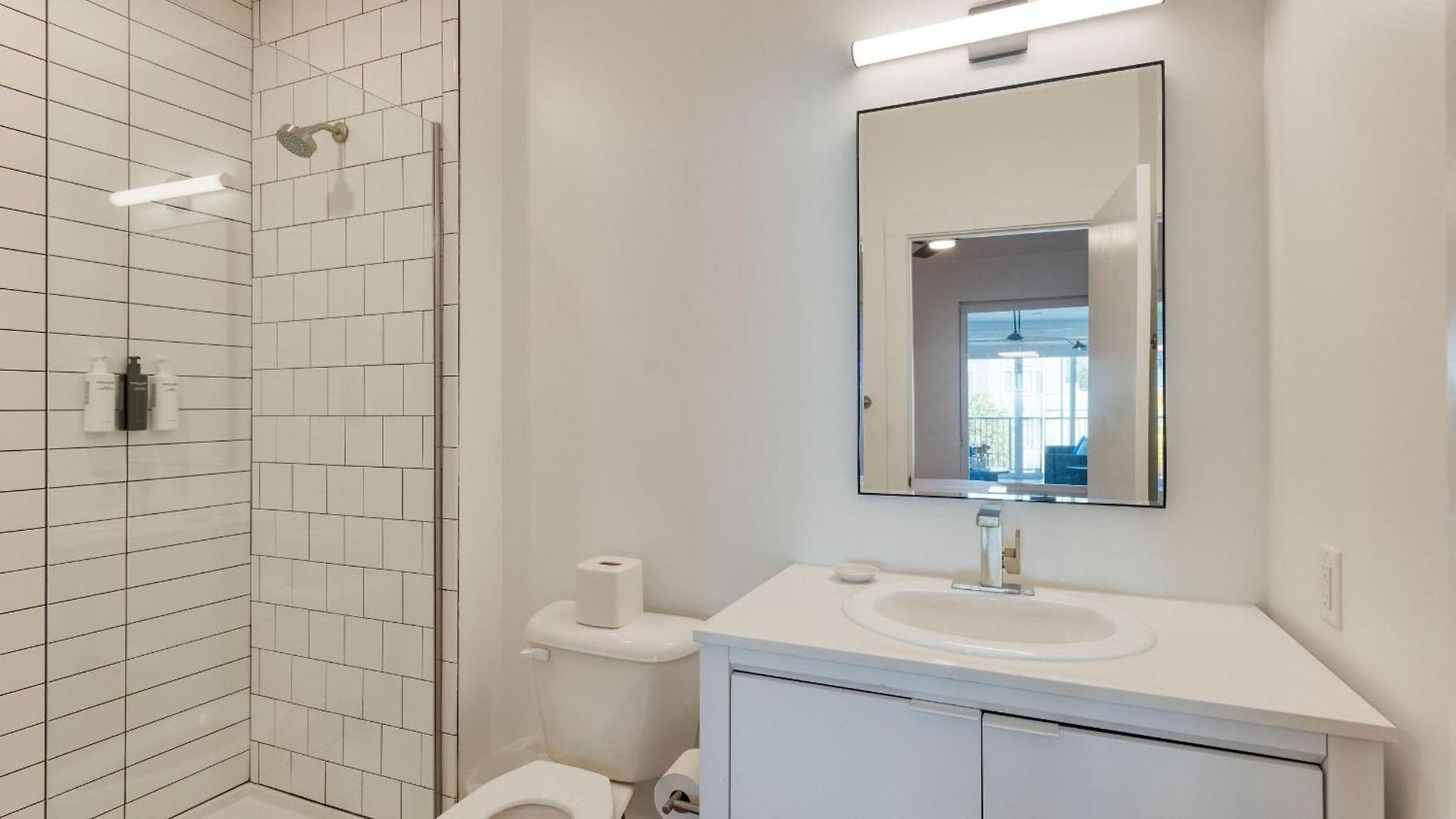 The Double Shot: Dual-suite Bachelor Retreat By Avantstay