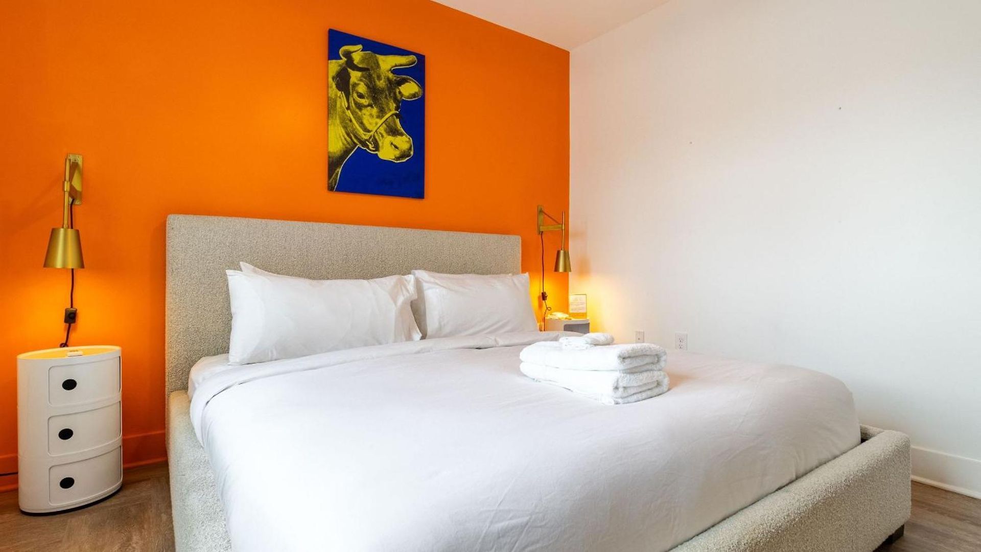 Holiday home The Double Shot: Dual-suite Bachelor Retreat By Avantstay