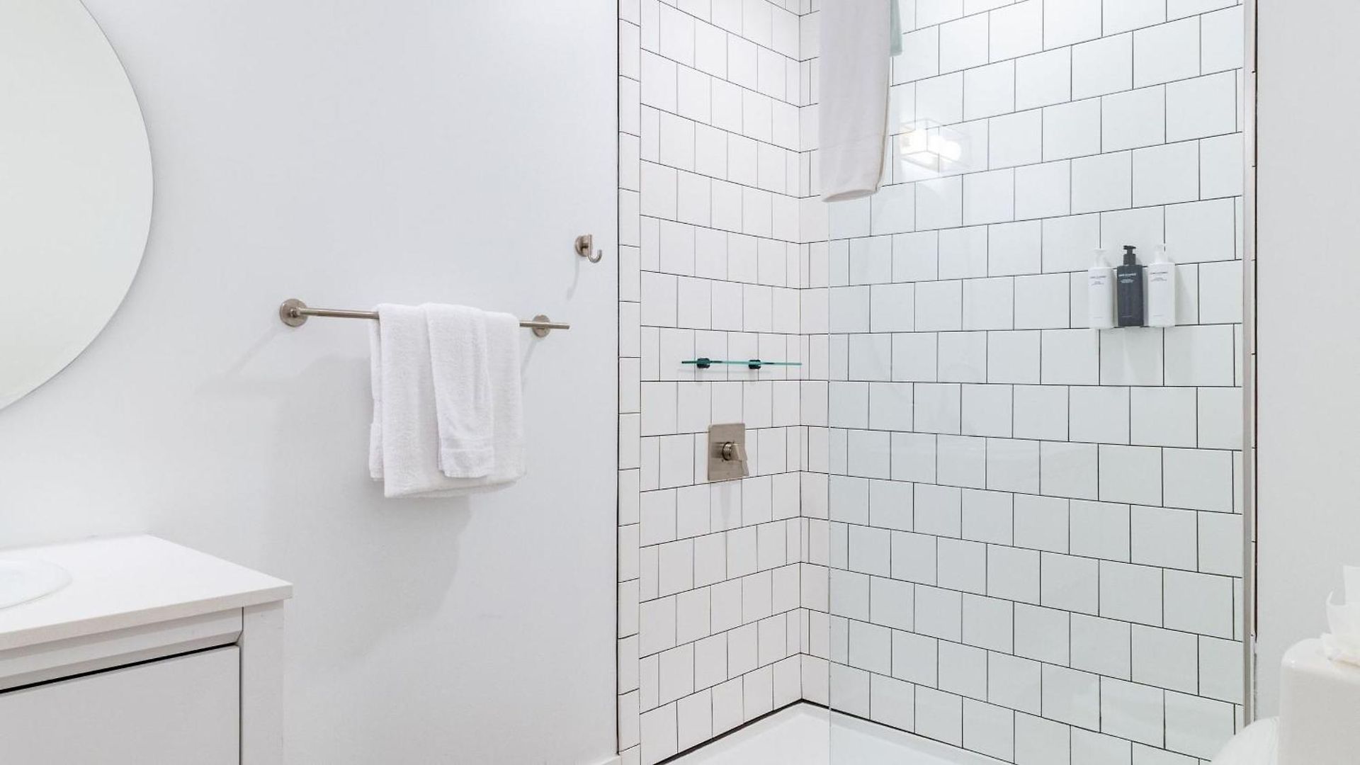 The Double Shot: Dual-suite Bachelor Retreat By Avantstay * Nashville