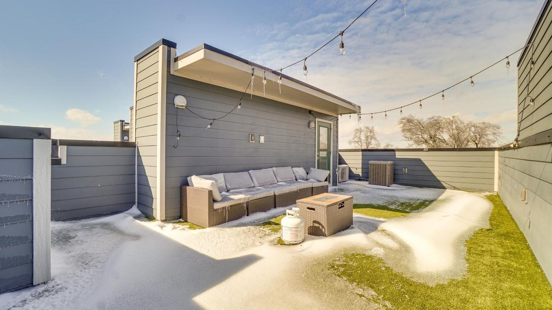 1 Mi To General: Upscale Townhome Holiday home Nashville