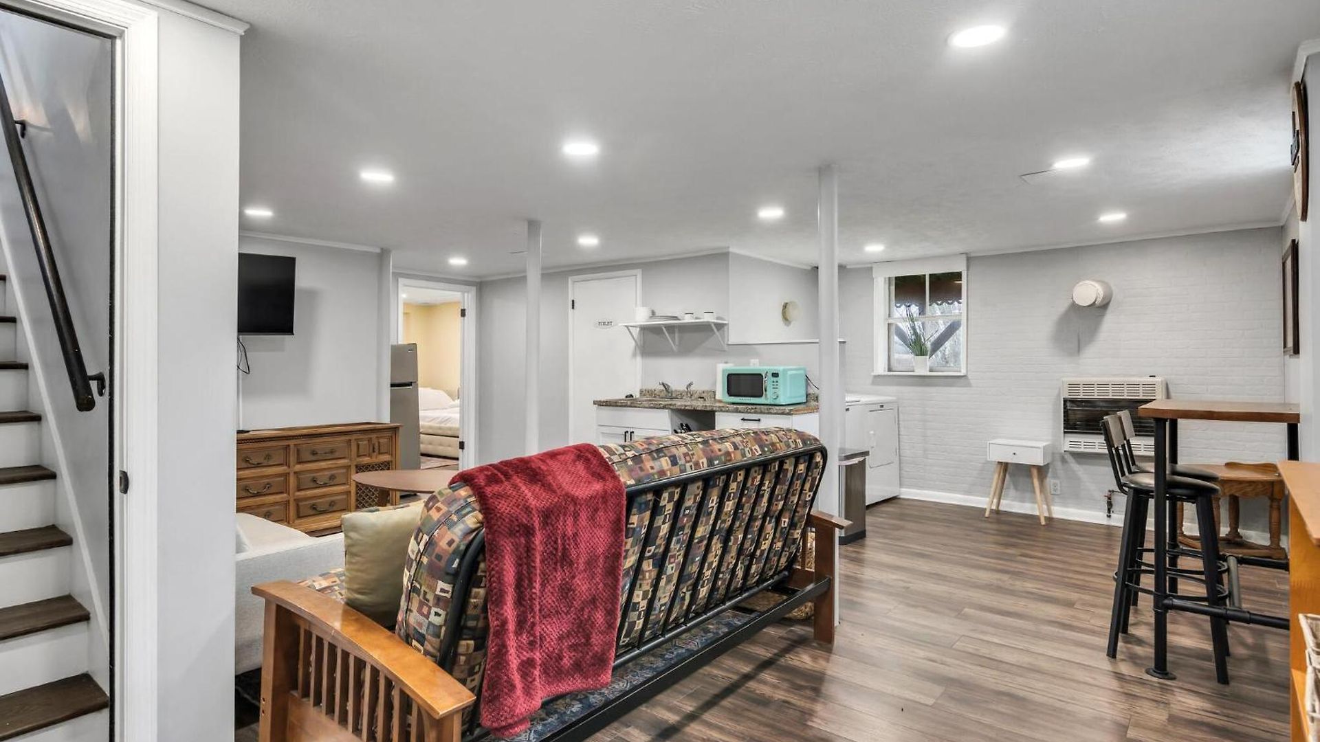The Cornish Classic - Cozy Ranch Near Downtown