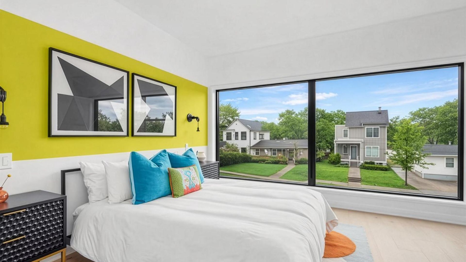 Modern Palette - Private Patio - Mins To Broadway Holiday home