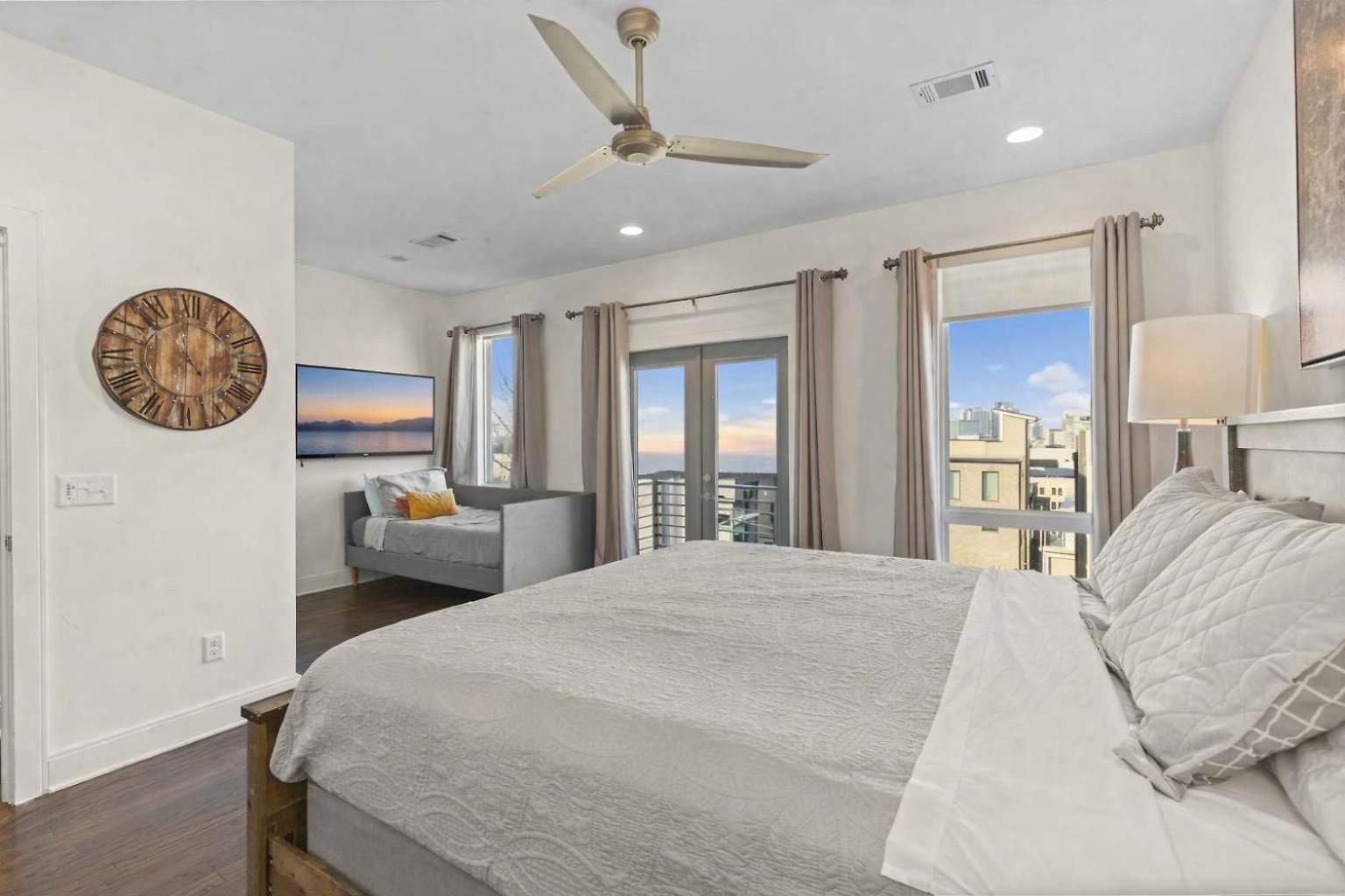 With Stunning Rooftop Views Holiday home Nashville
